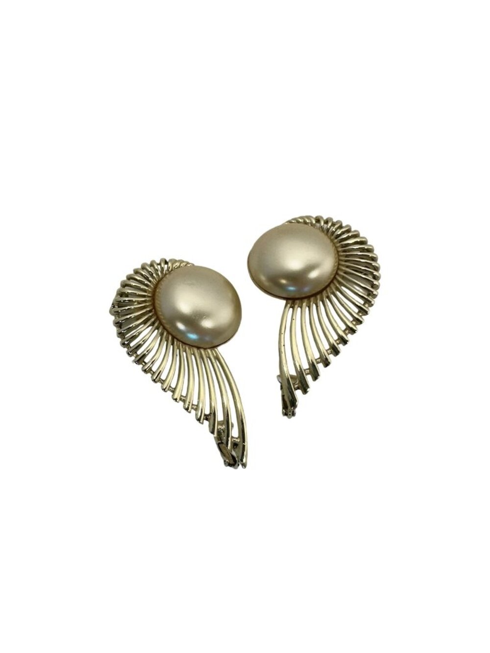 Vtg Gold Tone Clip On Womens Earrings Faux Pearl Huggie Statement Piece Glam